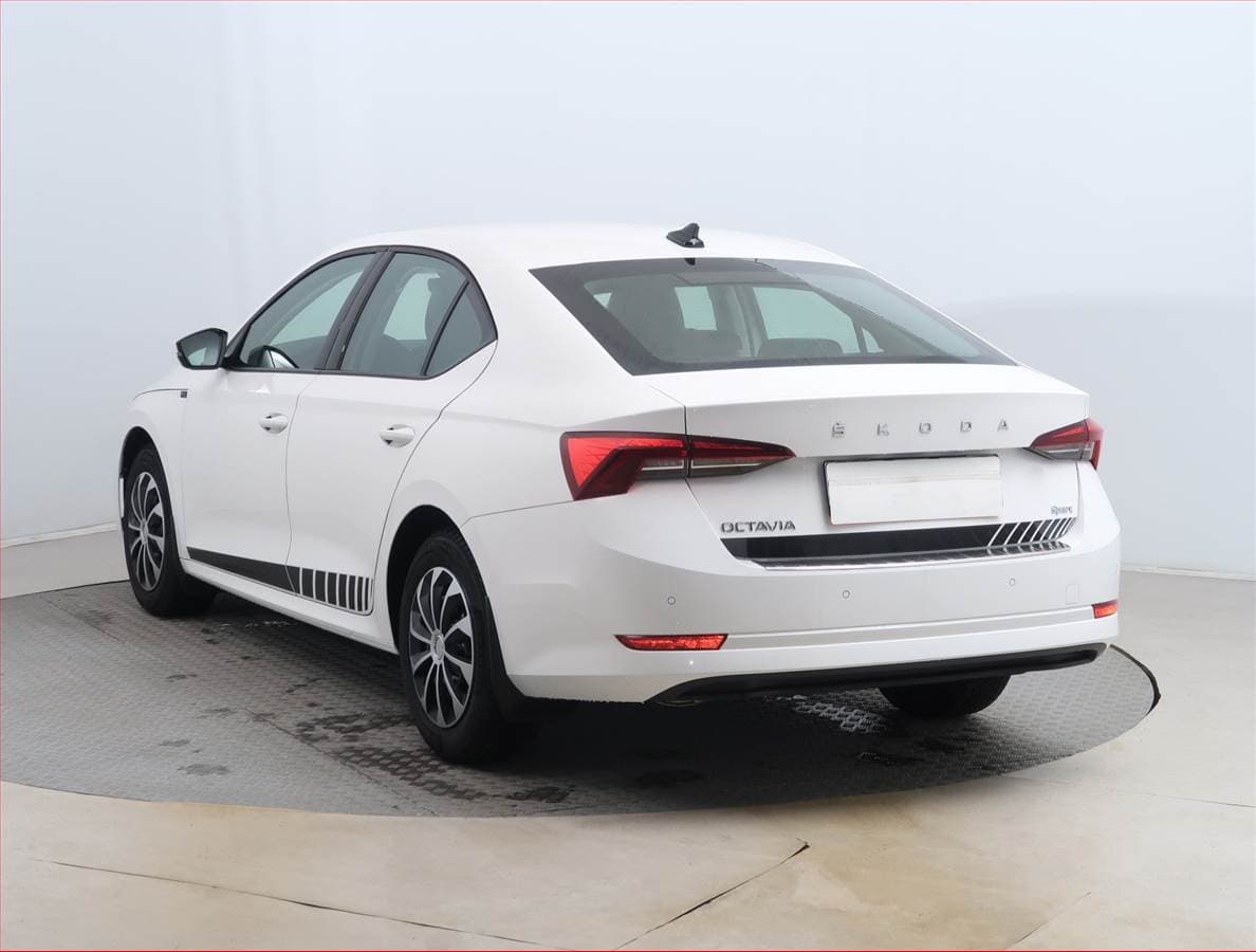 Škoda OCTAVIA - 4