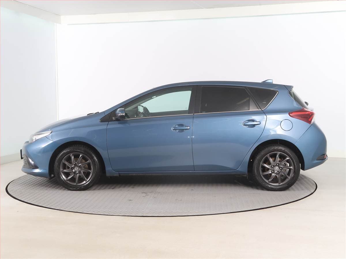Toyota AURIS - 3