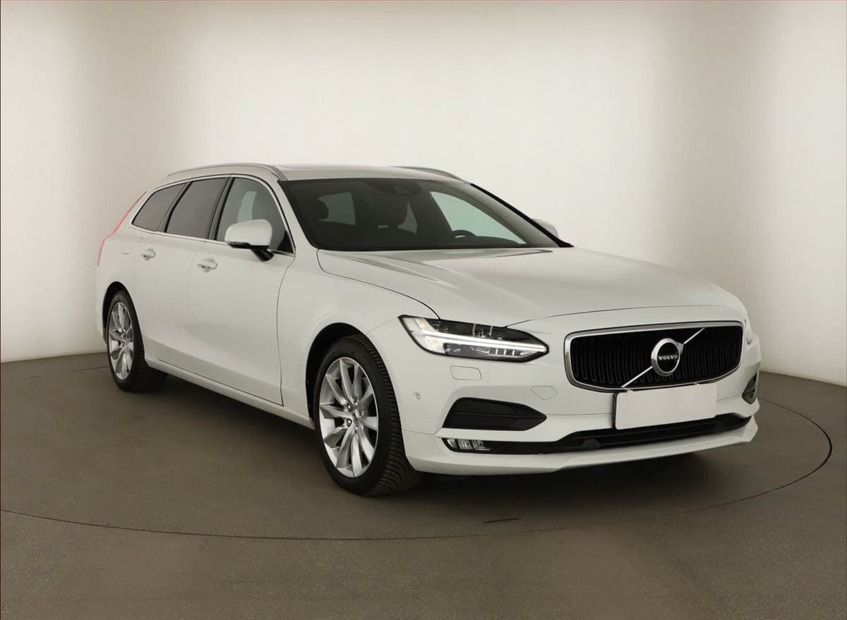 Volvo V90 D4