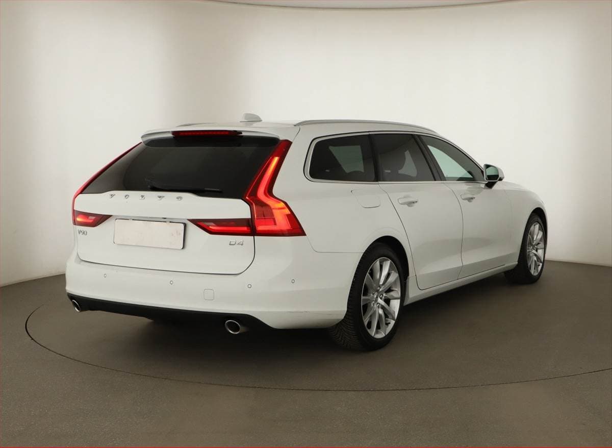 Volvo V90 - 9