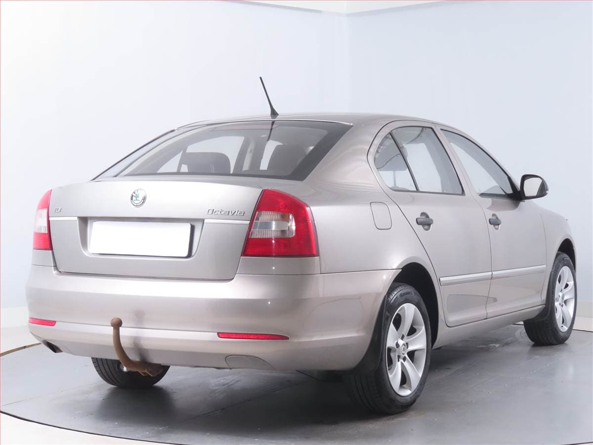 Škoda OCTAVIA - 5