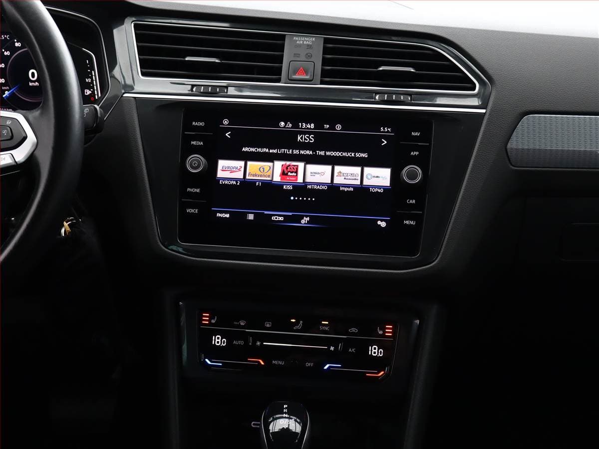 Volkswagen TIGUAN - 10