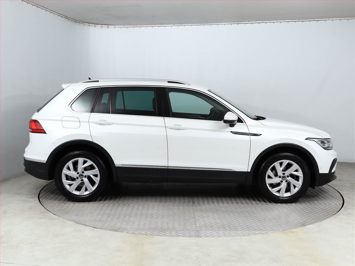 Volkswagen TIGUAN - 6