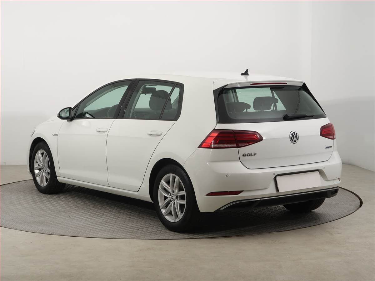 Volkswagen GOLF - 4
