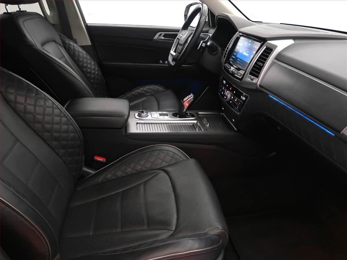 SsangYong Rexton - 145