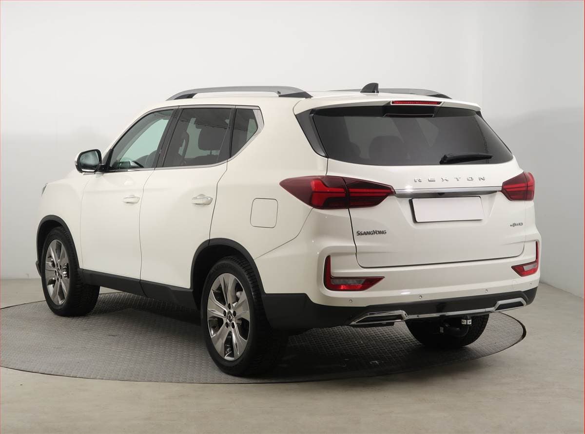 SsangYong Rexton - 55