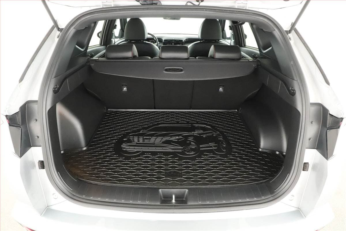 Hyundai TUCSON - 11