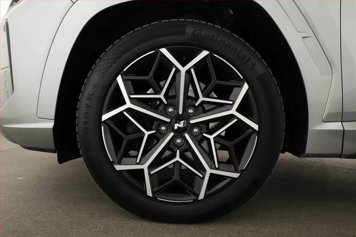 Hyundai TUCSON - 12
