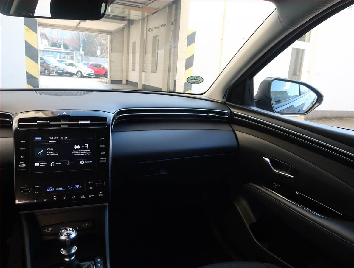 Hyundai TUCSON - 8