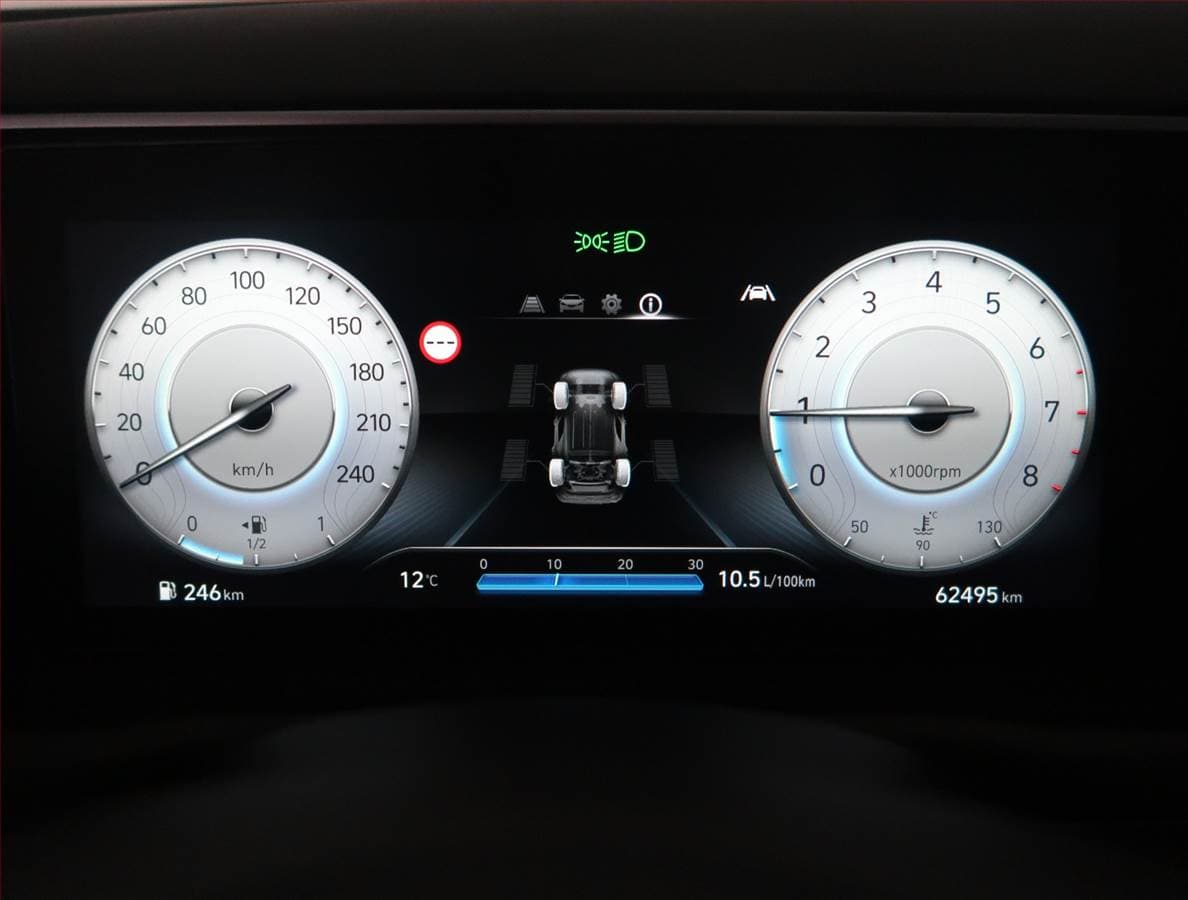 Hyundai TUCSON - 11