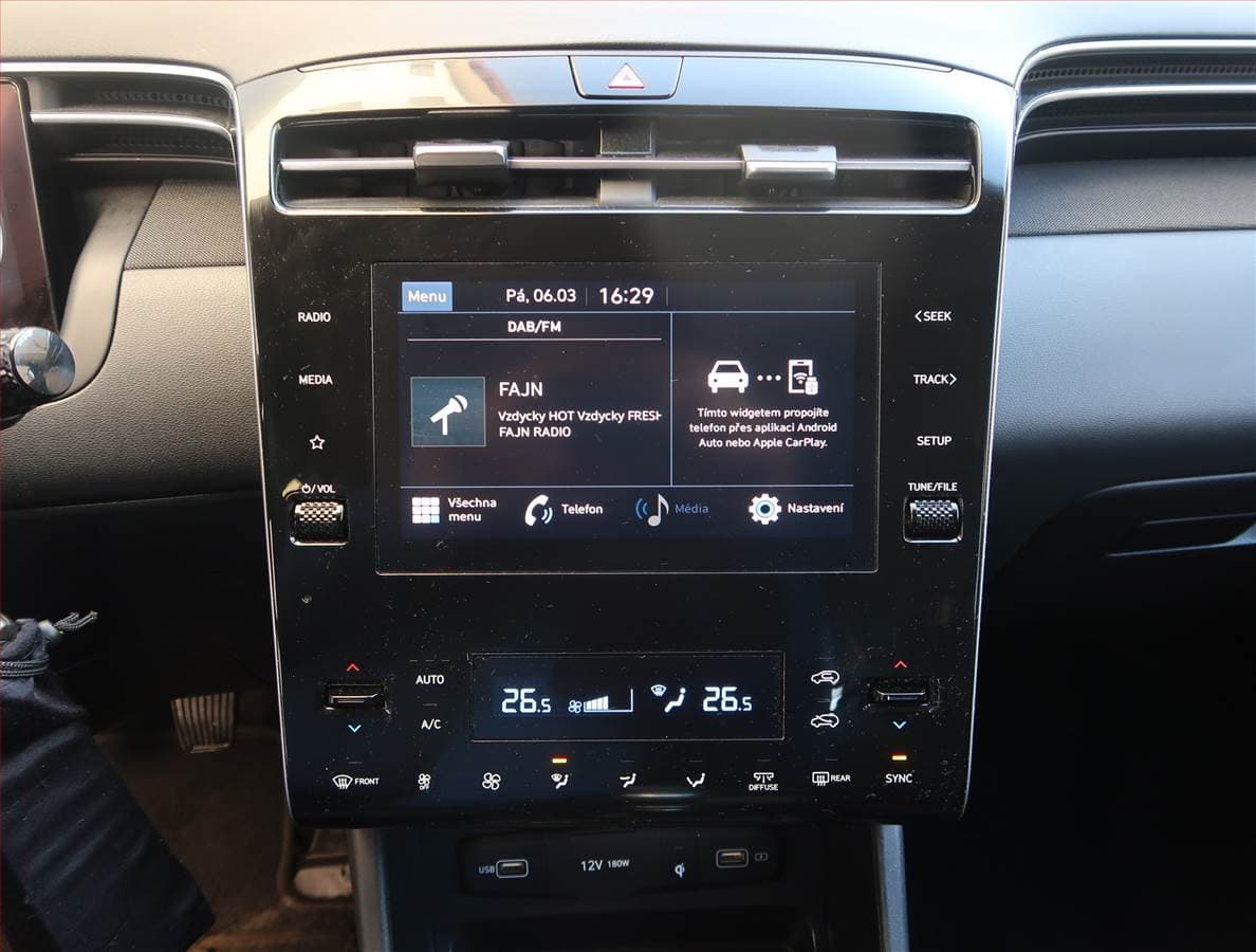 Hyundai TUCSON - 12