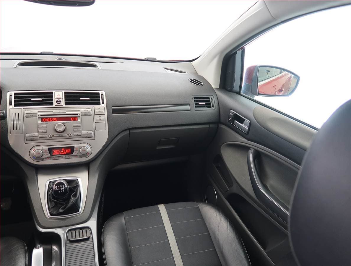 Ford KUGA - 8