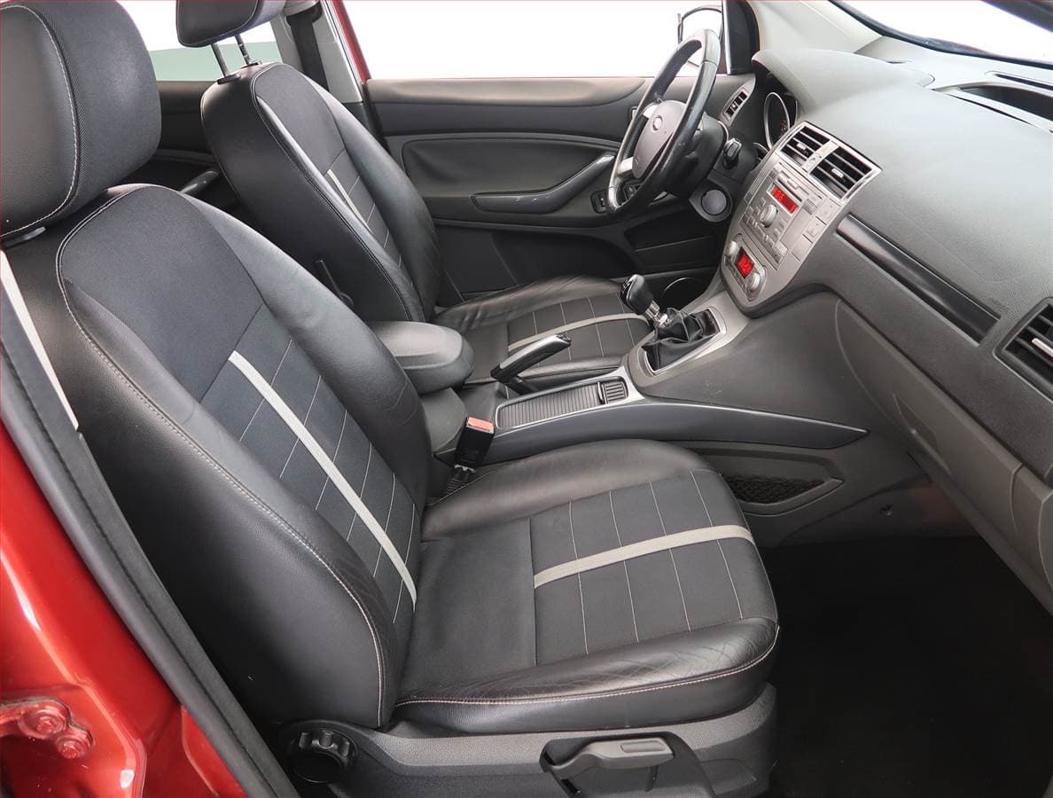 Ford KUGA - 9