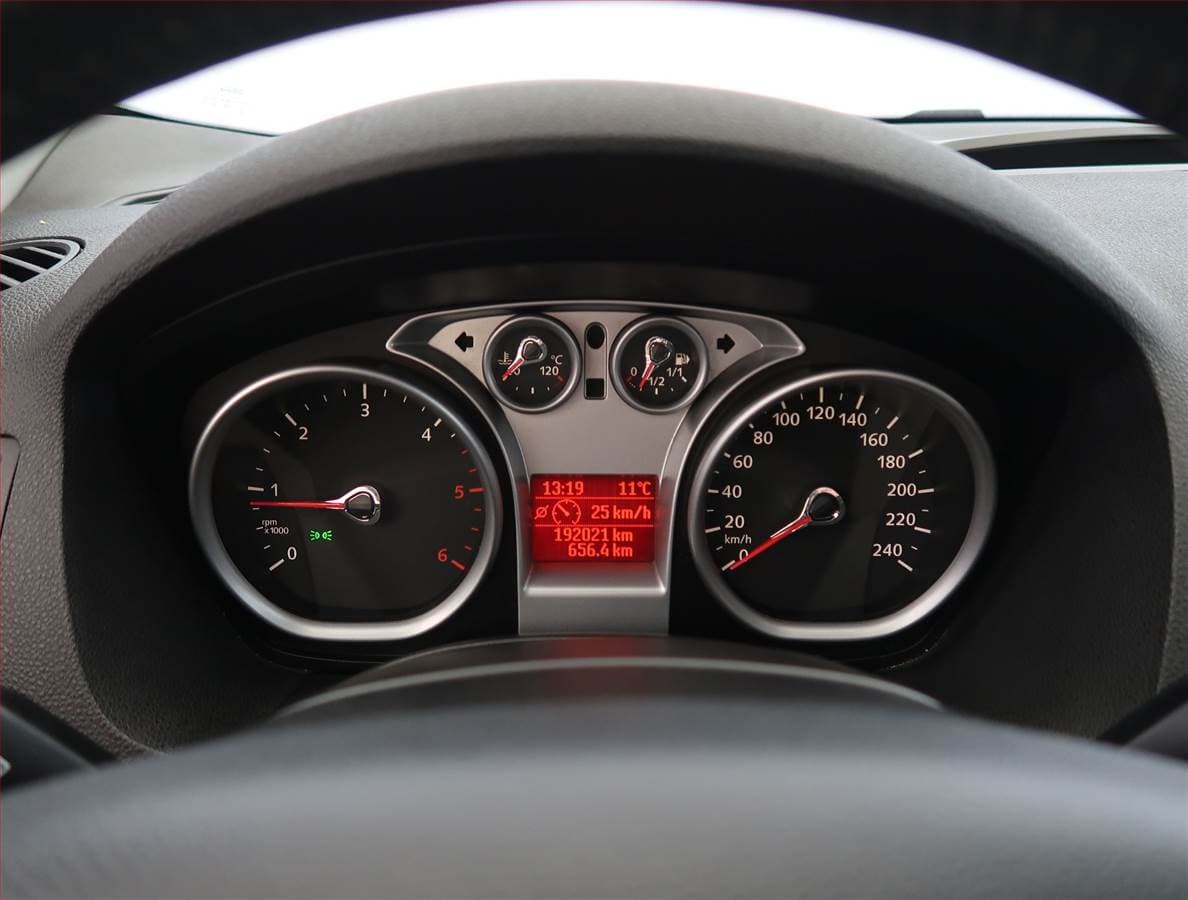 Ford KUGA - 11