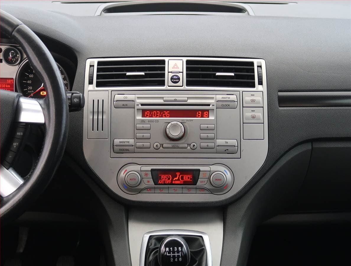 Ford KUGA - 12