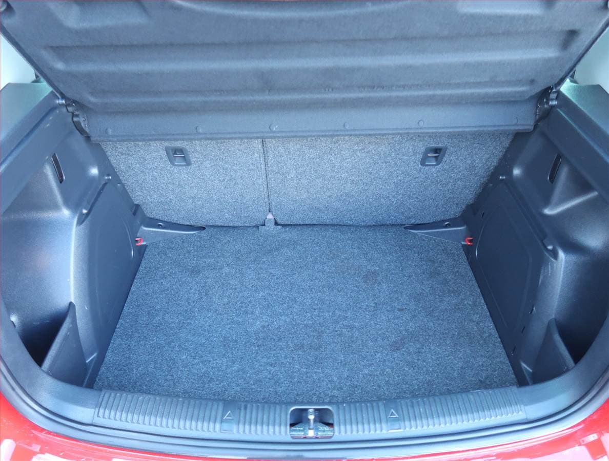 Hyundai TUCSON - 11