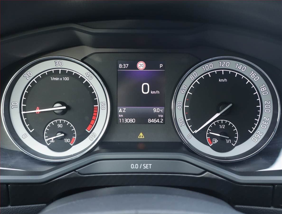 Škoda SUPERB - 11