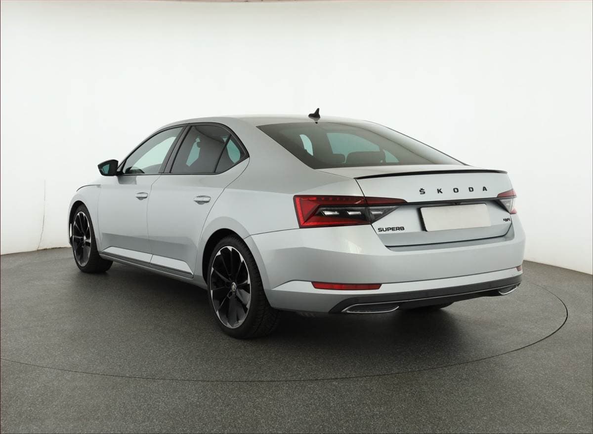 Škoda SUPERB - 4