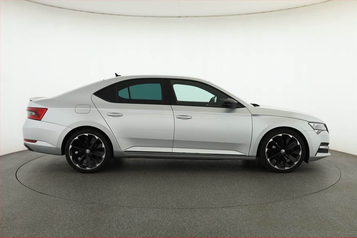 Škoda SUPERB - 6