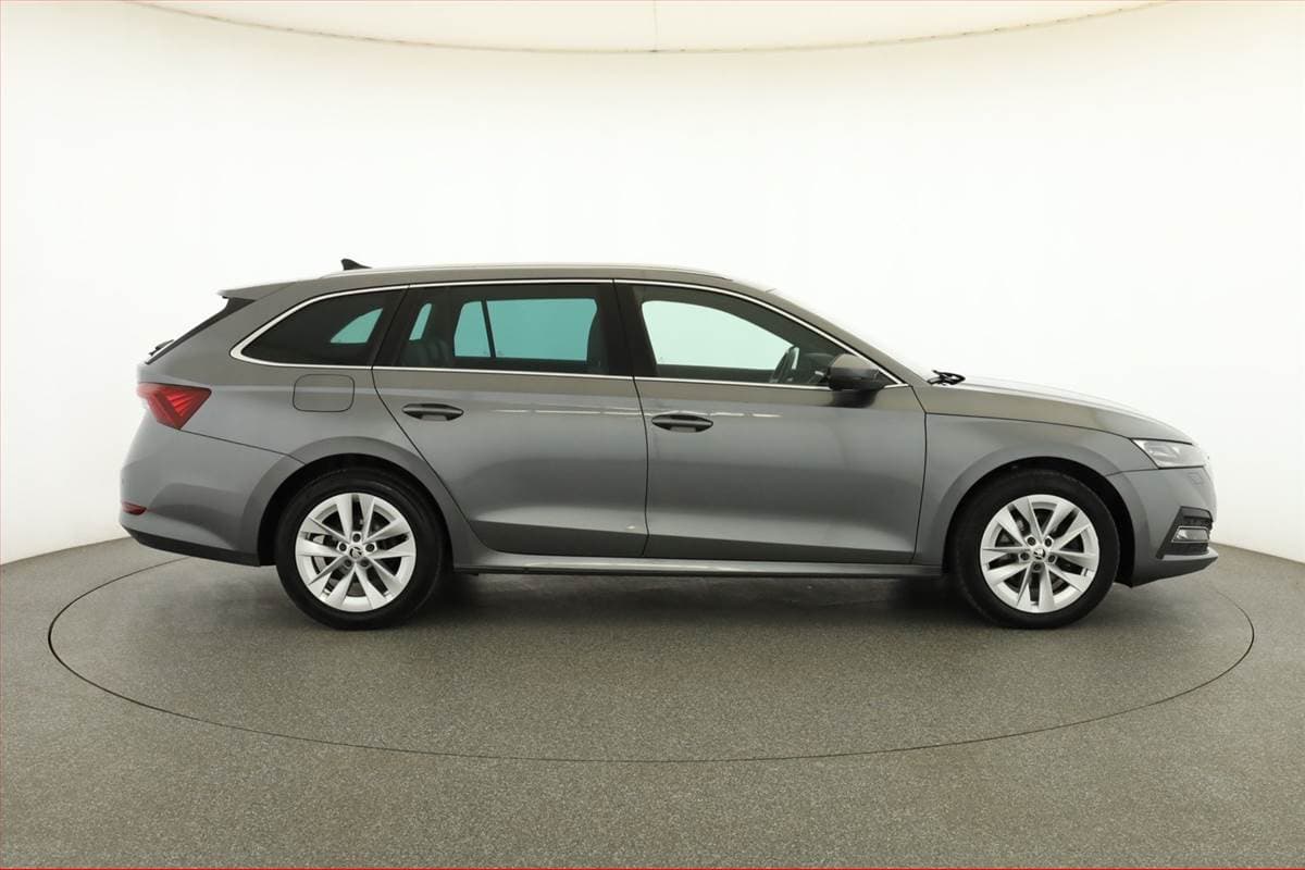 Škoda OCTAVIA - 6