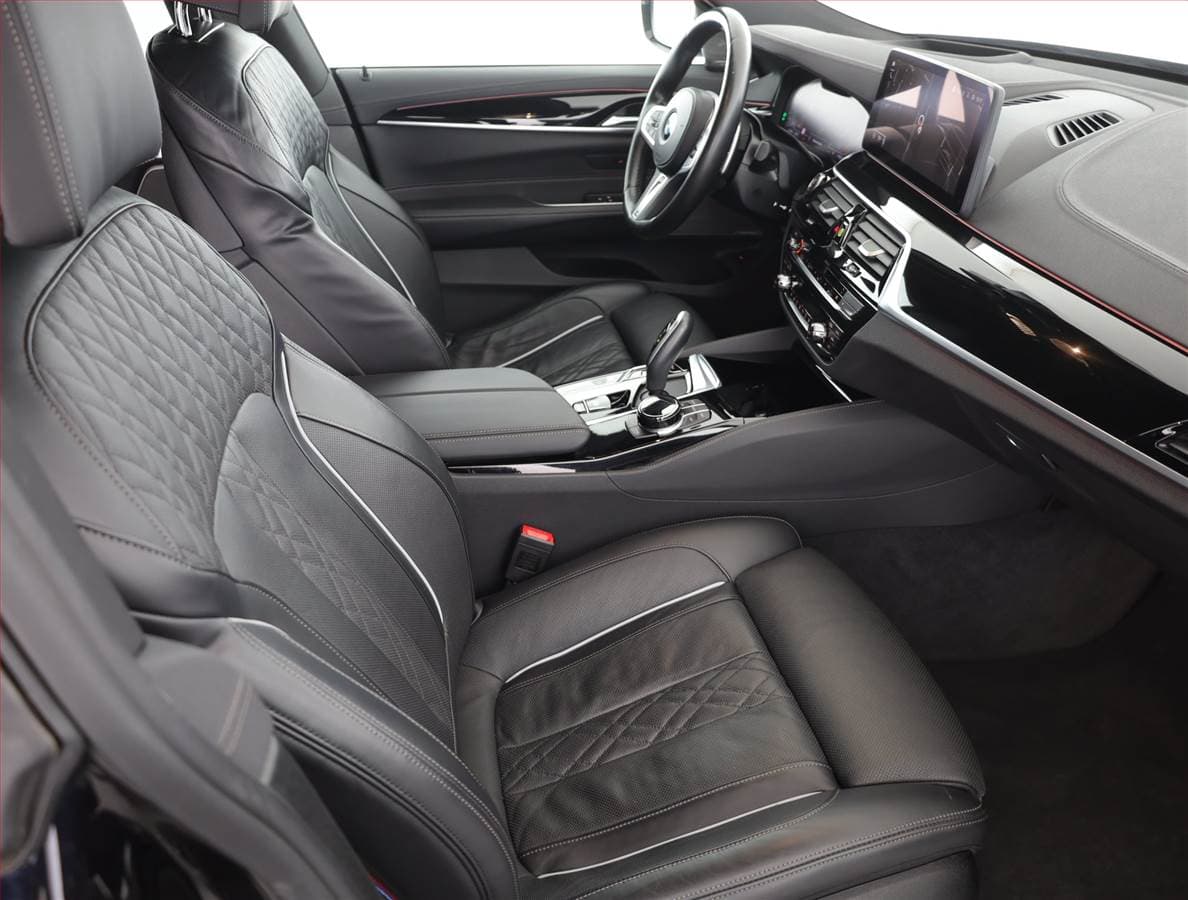 BMW 6-Series - 31