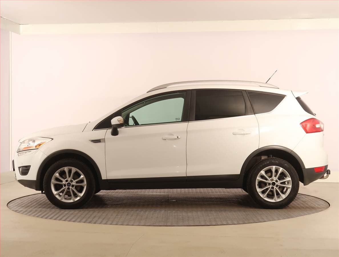 Ford Kuga - 3