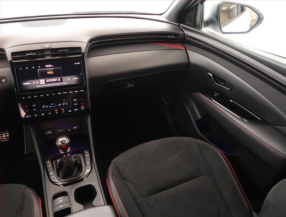 Hyundai TUCSON - 8
