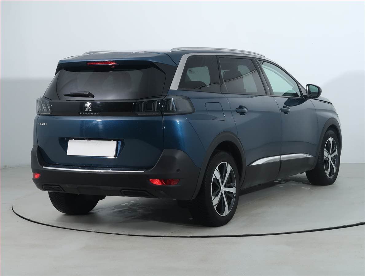 Peugeot 5008 - 5