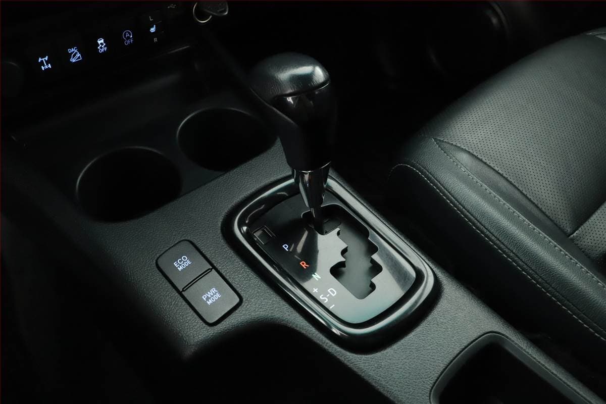 Toyota HILUX - 10