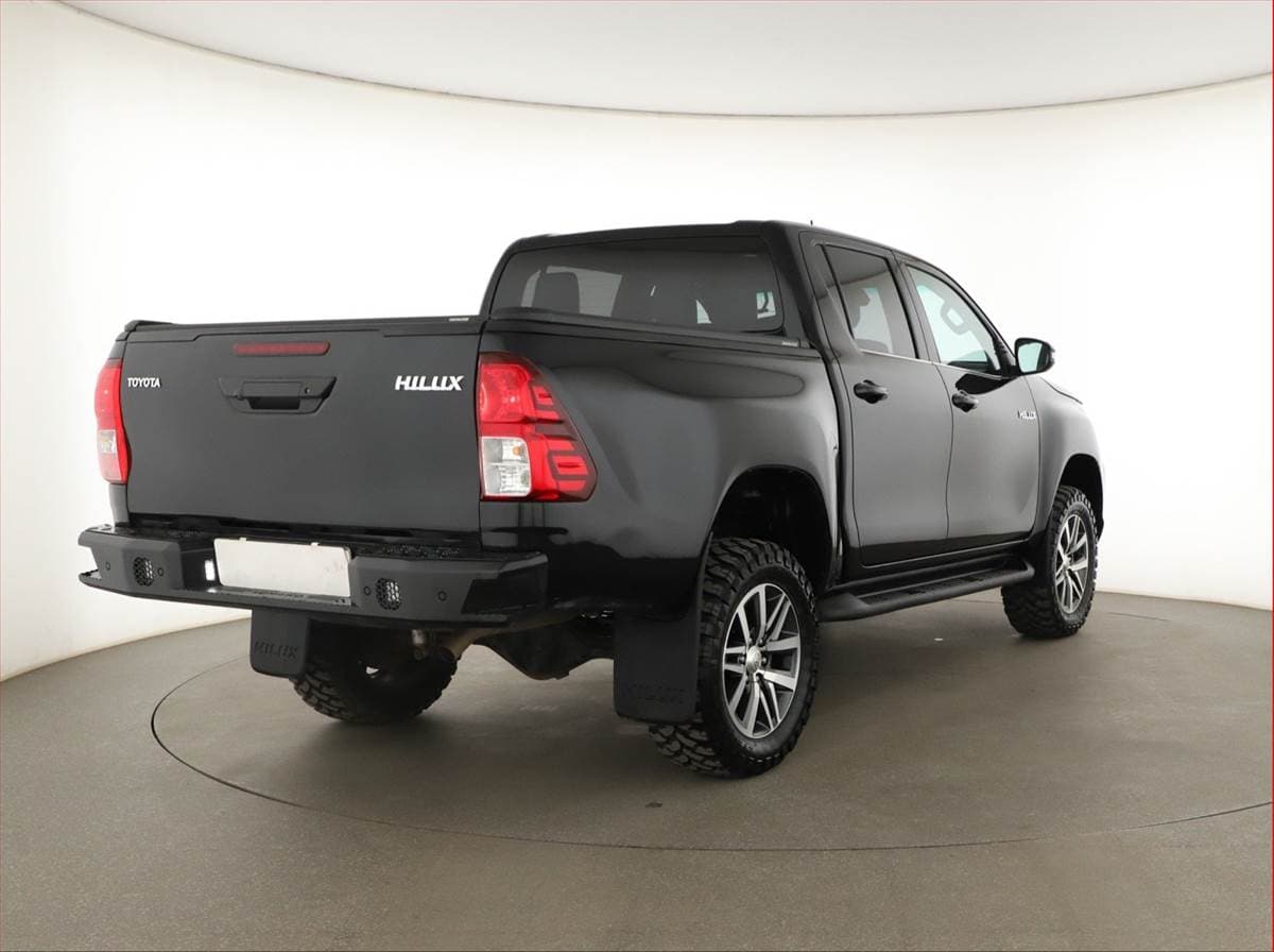 Toyota HILUX - 5