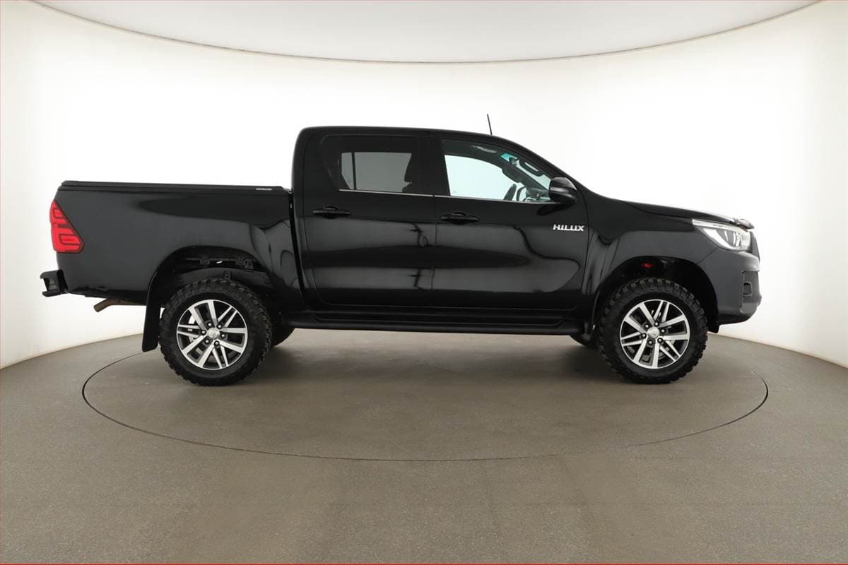 Toyota HILUX - 6