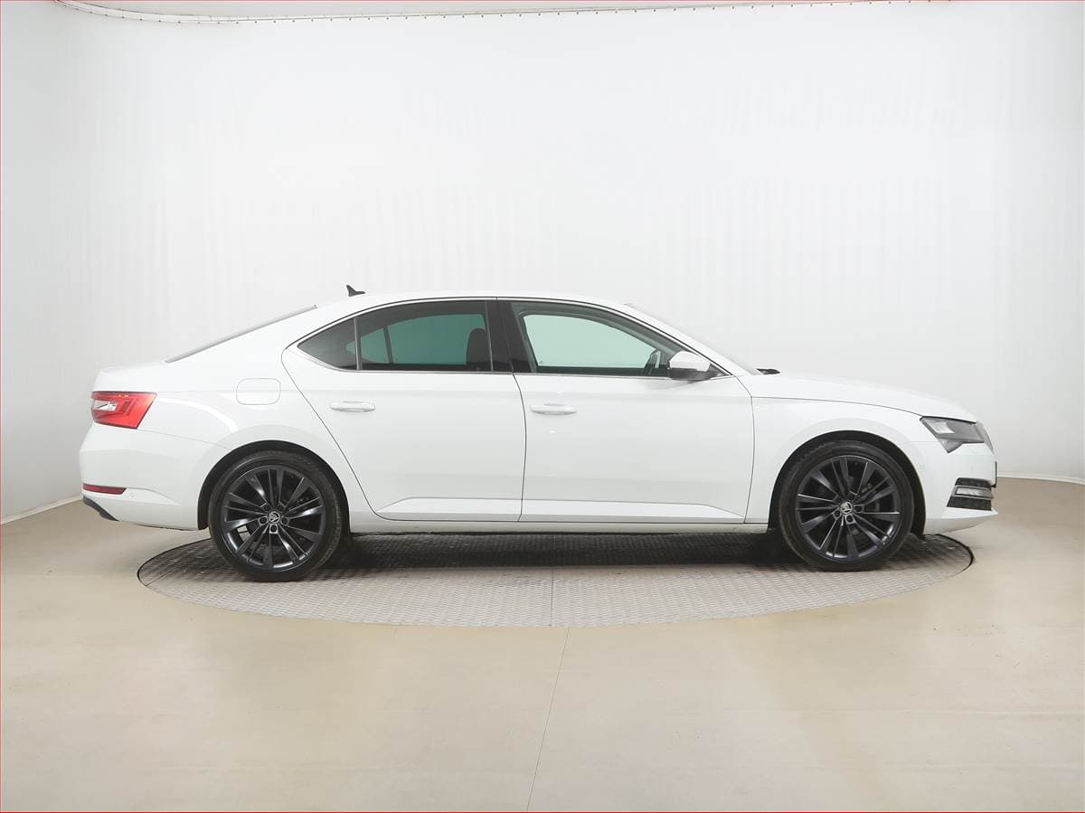 Škoda Superb - 6