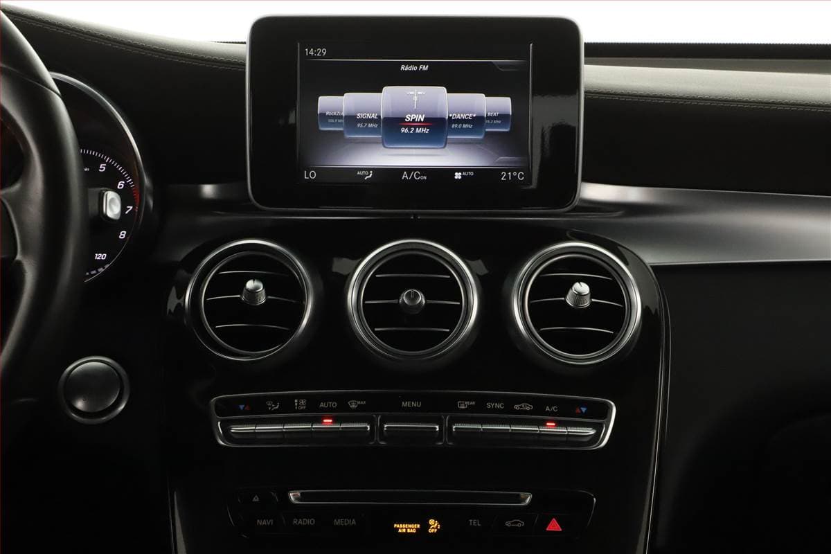 Mercedes-Benz GLC - 9