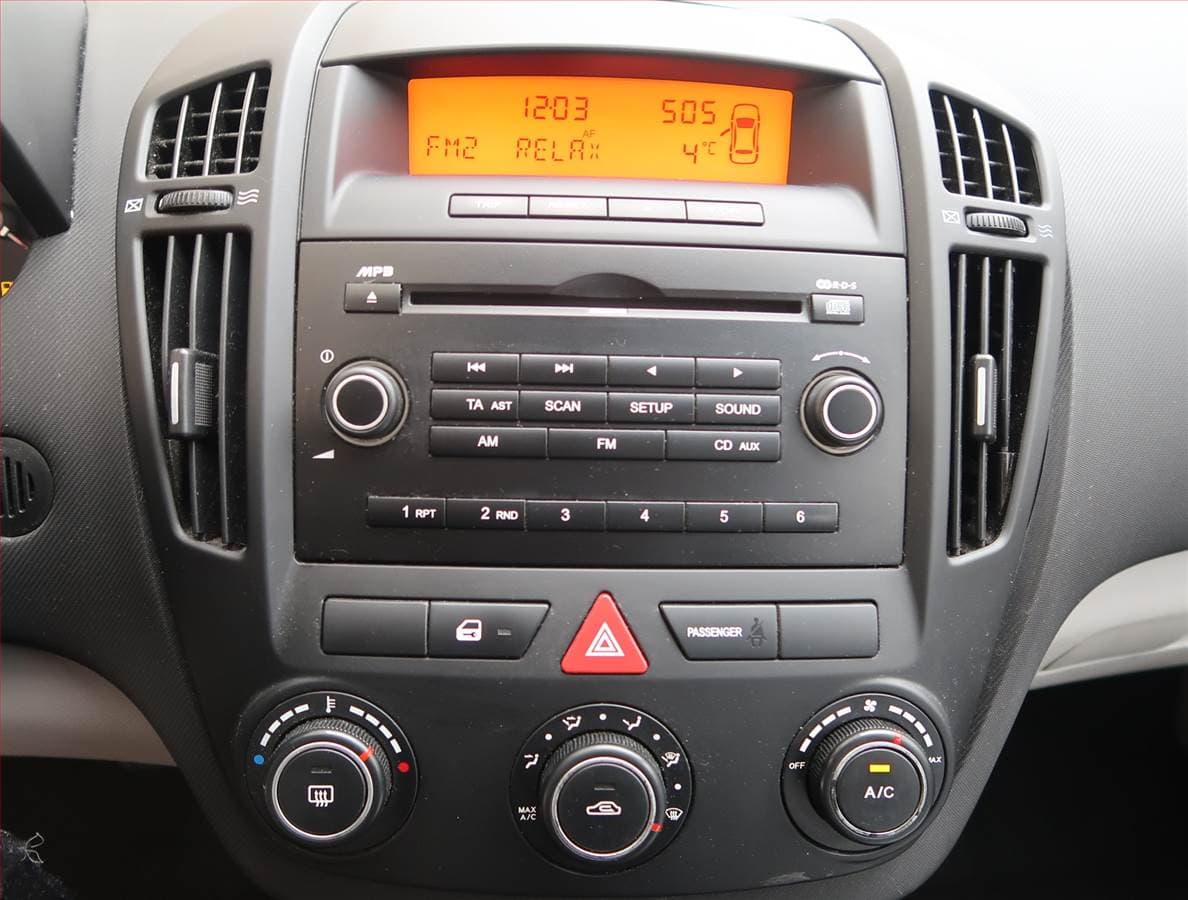 Kia CEE'D - 12