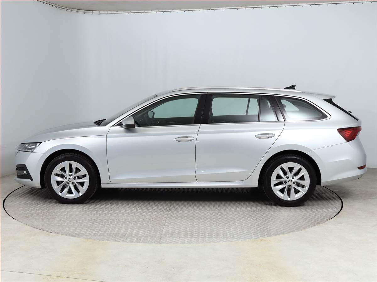 Škoda OCTAVIA - 3