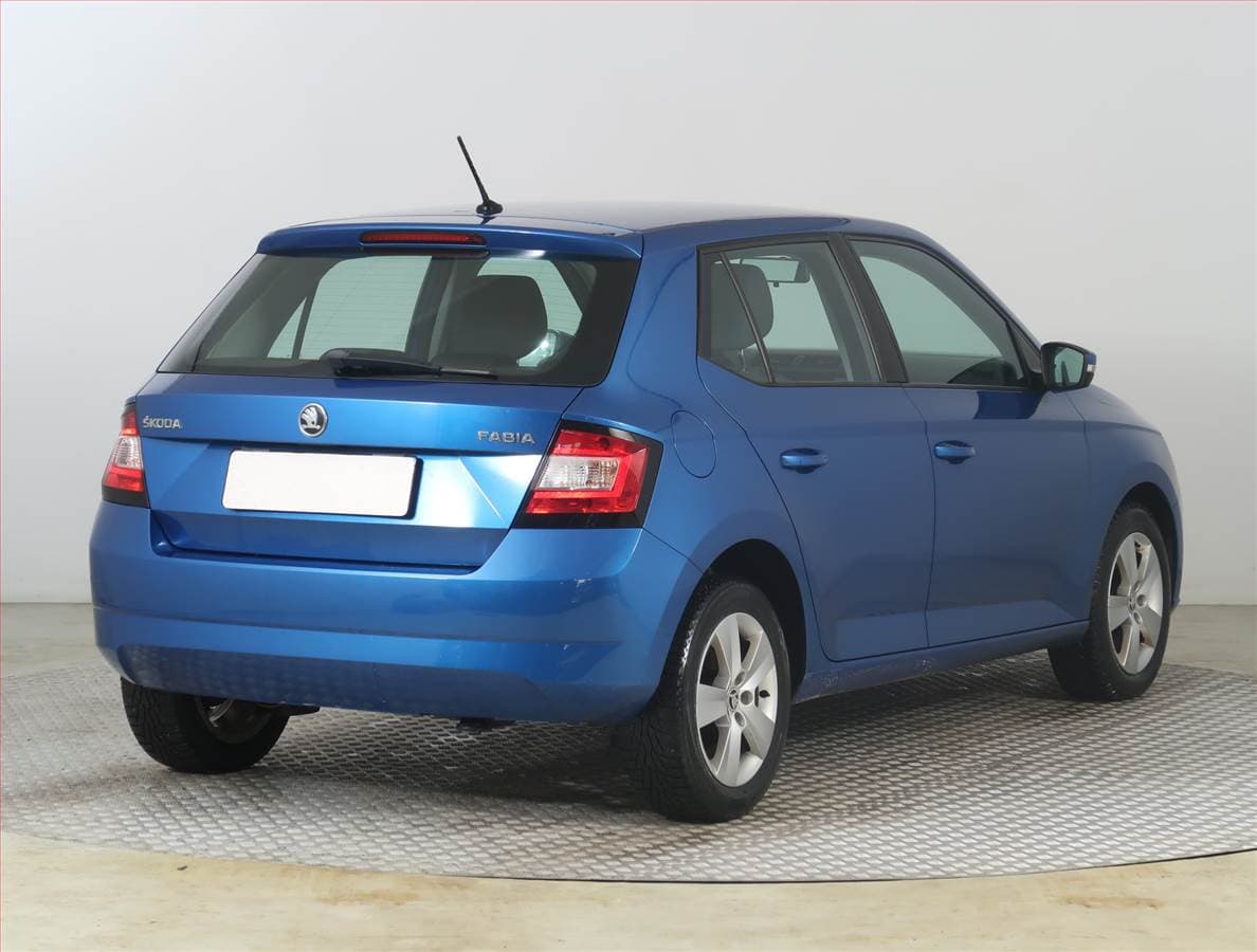 Škoda FABIA - 5