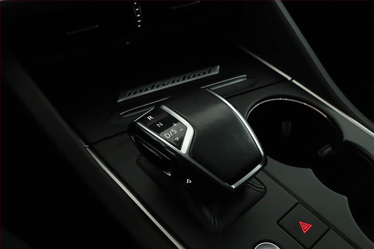 Volkswagen Touareg - 10