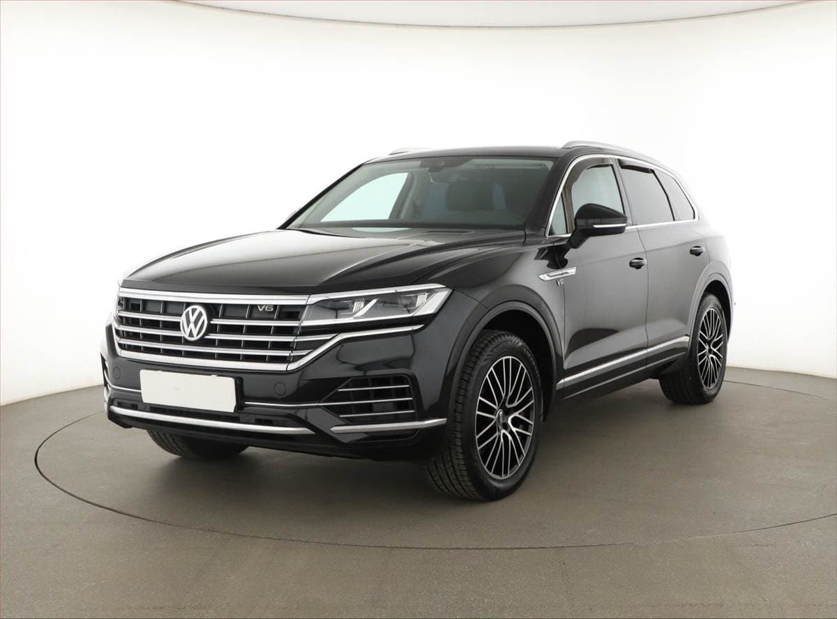 Volkswagen Touareg - 2