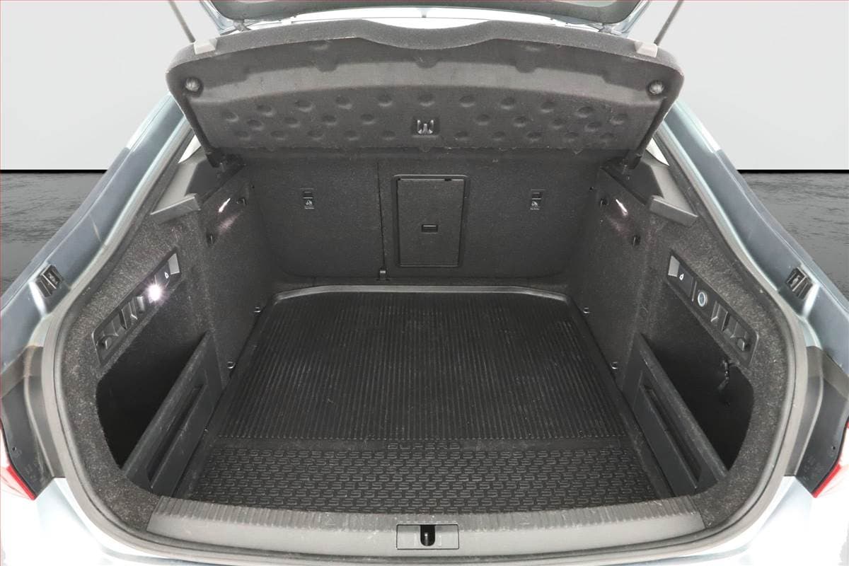Škoda SUPERB - 11