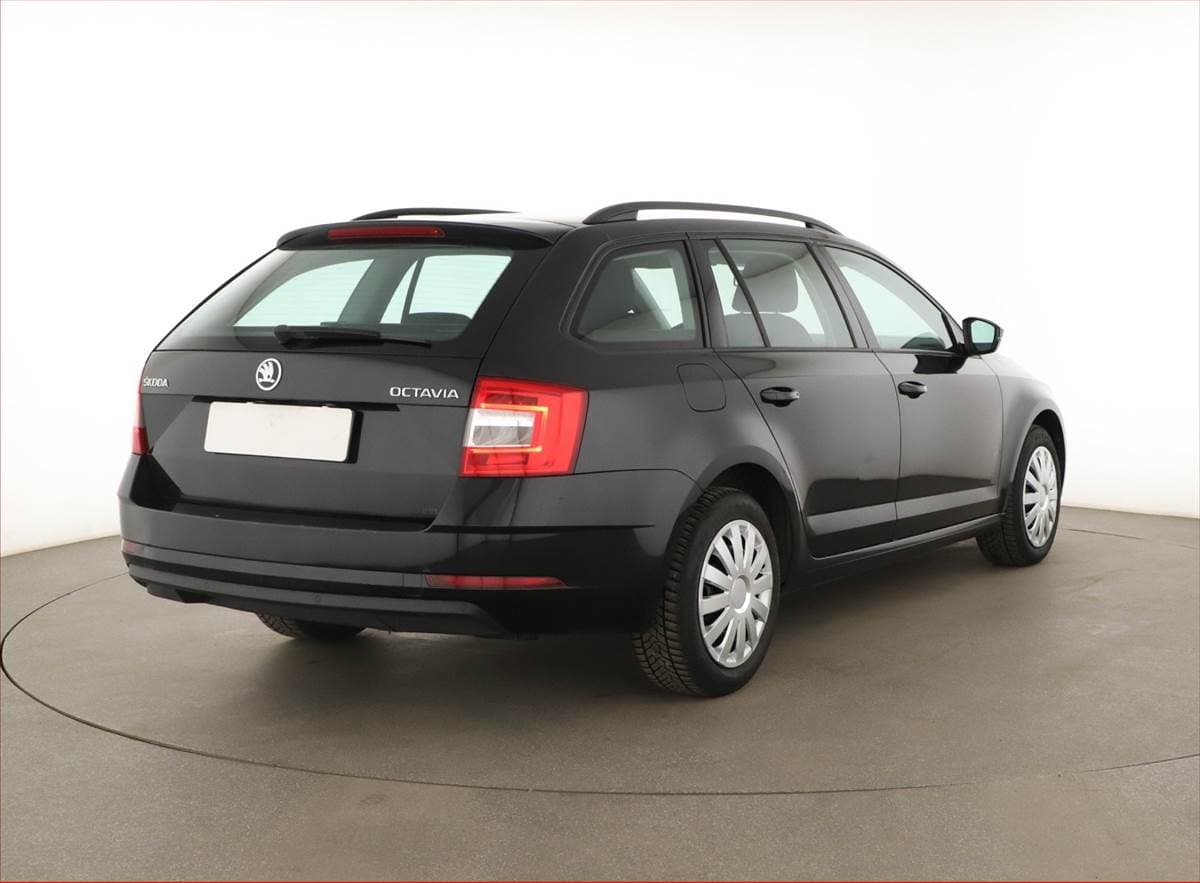 Škoda Octavia - 5