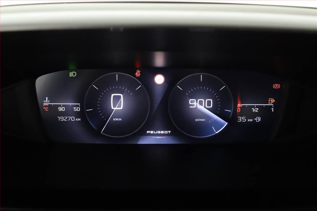 Peugeot 308 - 8