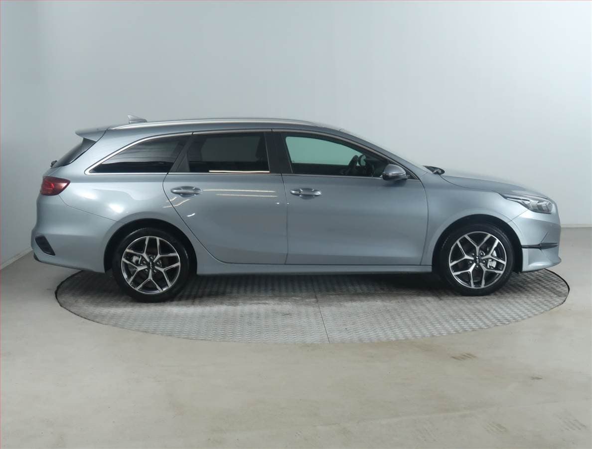Kia Cee'd - 6