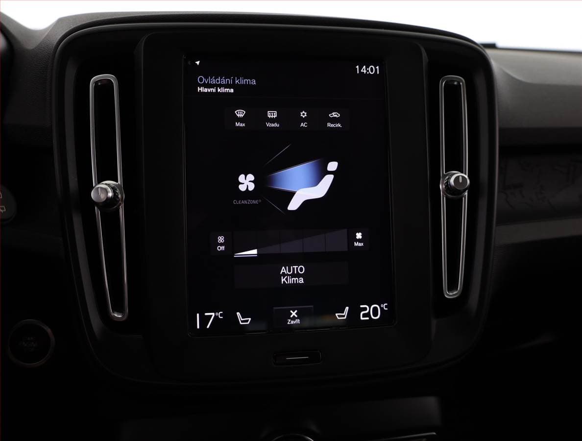 Volvo XC40 - 12