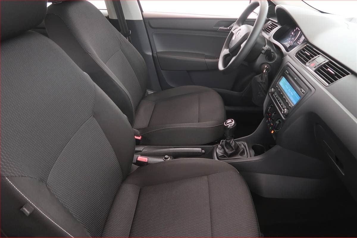Škoda RAPID - 9