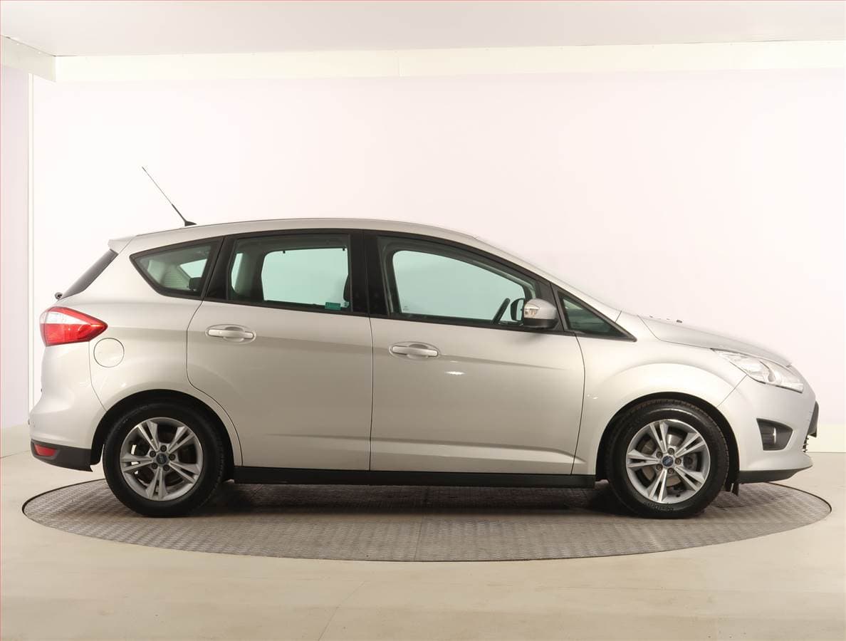 Ford C-Max - 11