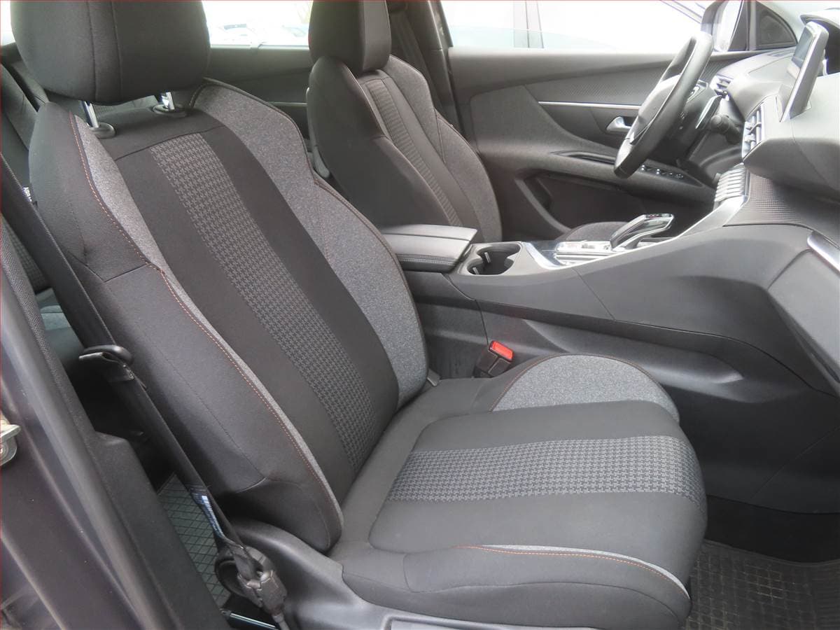 Peugeot 5008 - 9