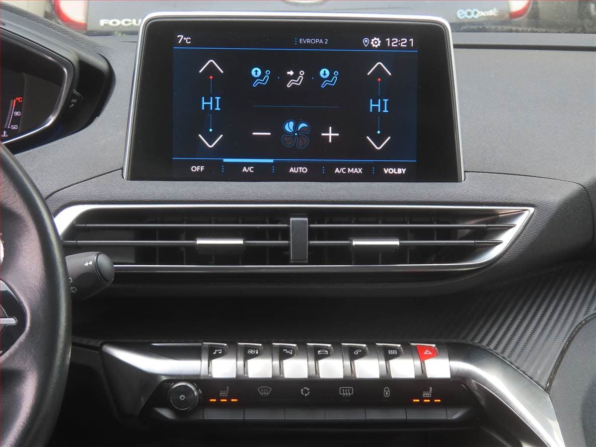 Peugeot 5008 - 12