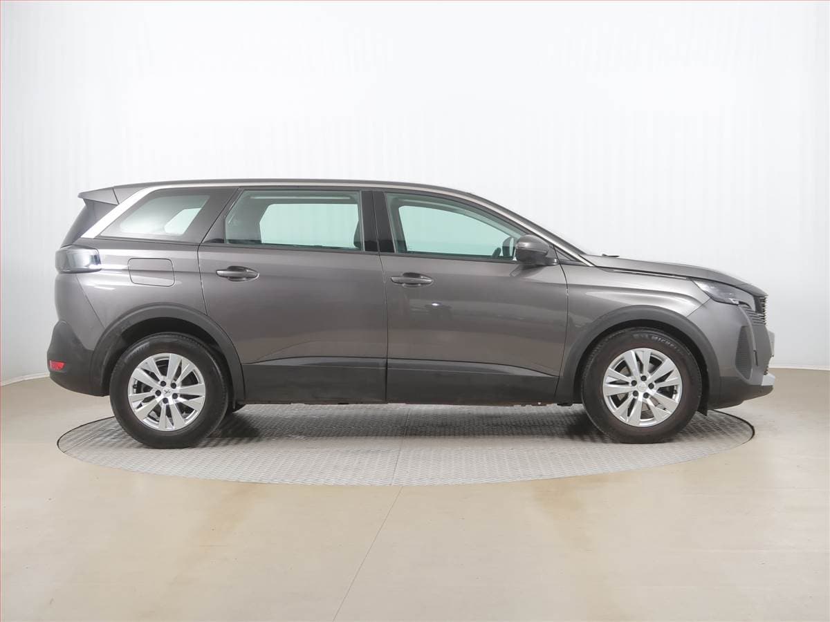 Peugeot 5008 - 6