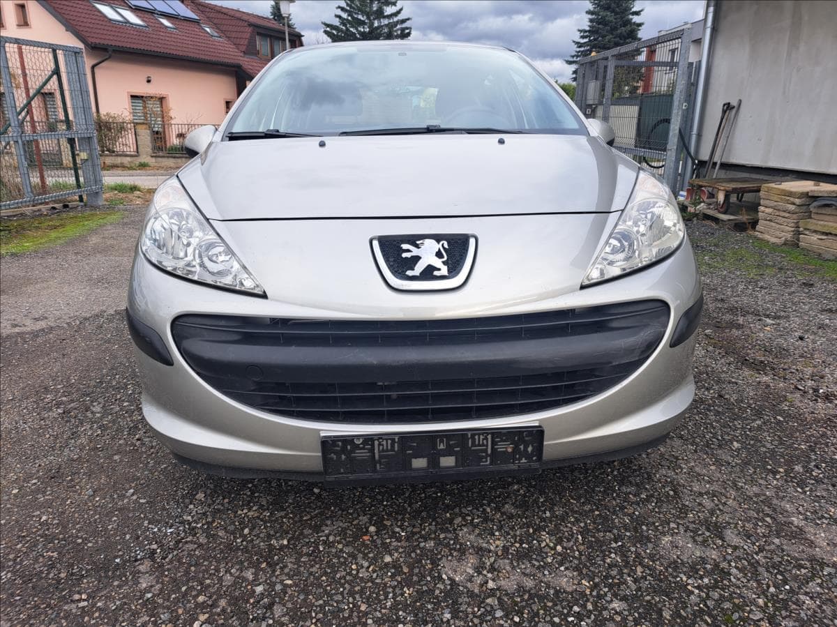 2008 Peugeot 207 - 10