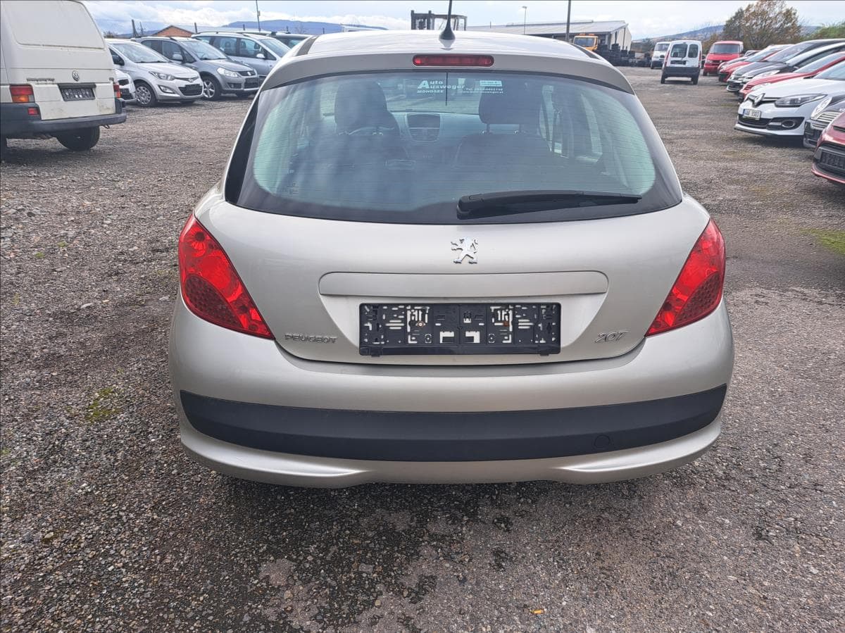2008 Peugeot 207 - 6